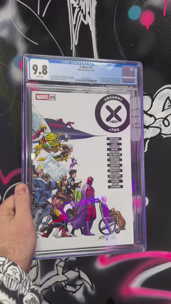 X-MEN #35 WRAPAROUND COVER CGC 9.8